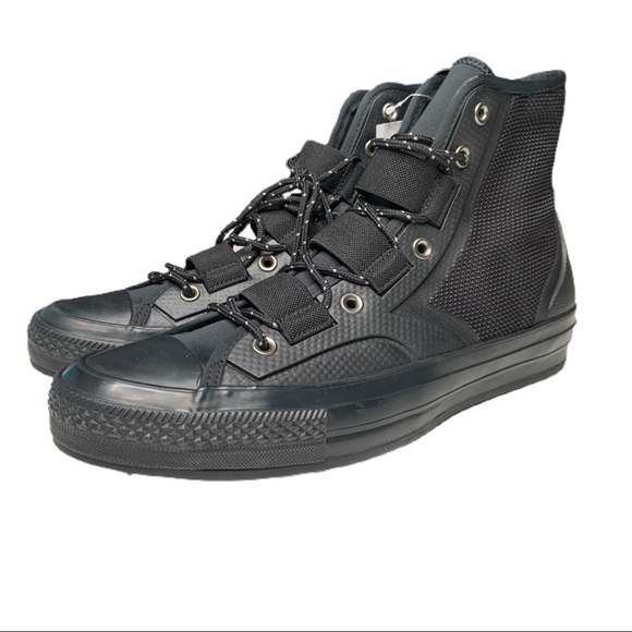 triple black converse mens